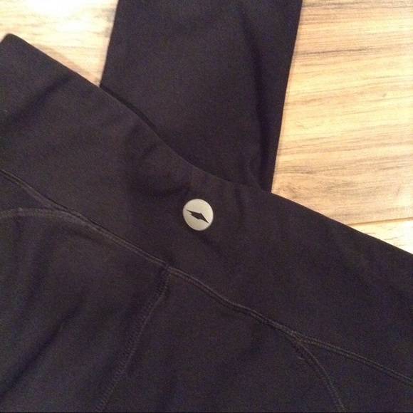 Avia Workout Athletic Black Leggings Size XS - Picture 5 of 5